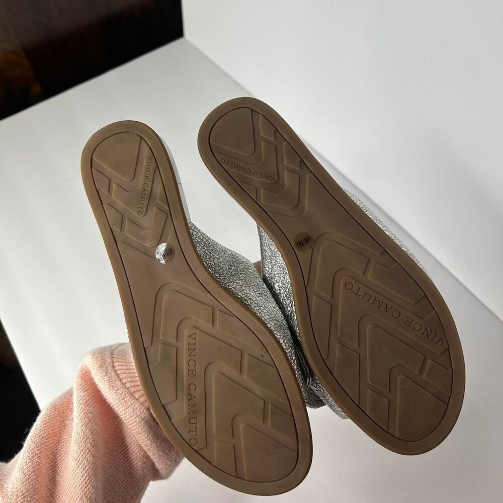 Vince Camuto silver metallic sandals with bow detail 6 - Picture 4 of 6